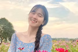 Từng mót mủ cao su để kiếm tiền đi học, cô gái tốt nghiệp thủ khoa