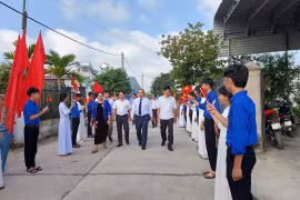 Phó Chủ tịch UBND tỉnh Gia Lai Dương Mah Tiệp dự Ngày hội Đại đoàn kết dân tộc tại huyện Phú Thiện