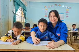 Lớp học hè miễn phí nơi vùng sâu Đak Sơ Mei