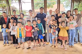 Tổ chức lớp tiếng Anh miễn phí cho trẻ em xã Ia Grai