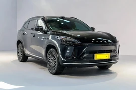 SUV hạng D đẹp như Lexus, mạnh 265 mã lực – siêu tiết kiệm xăng, giá chỉ gần 600 triệu đồng