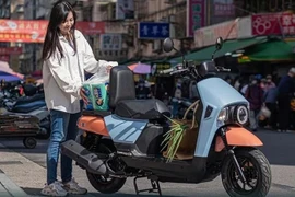 SYM 4MICAEP: Xe tay ga "con kiến" đa năng, giá 65 triệu đồng