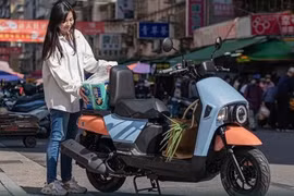 SYM 4MICAEP: Xe tay ga "con kiến" đa năng, giá 65 triệu đồng