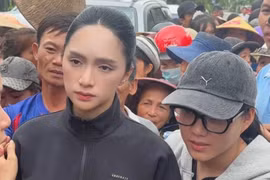 Nghệ sĩ lên đường đi cứu trợ vùng lũ