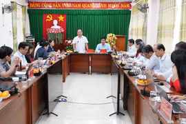 Phó Bí thư Thường trực Tỉnh ủy Rah Lan Chung làm việc với Trường Chính trị tỉnh Gia Lai 