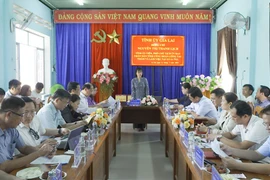 Quang cảnh buổi làm việc của đồng chí Nguyễn Thị Thanh Lịch làm việc tại xã Ia Tul.