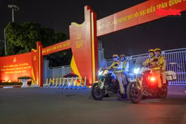 Hà Nội đảm bảo trật tự giao thông hướng chào mừng Đại hội Đảng lần thứ XIV