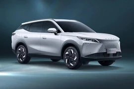 Mazda CX-5 có thêm đối thủ mới tại Việt Nam: Omoda C7 mở cọc, giá từ 839 triệu đồng