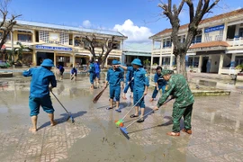 Bộ đội Biên phòng Gia Lai kề vai sát cánh cùng người dân vùng lũ