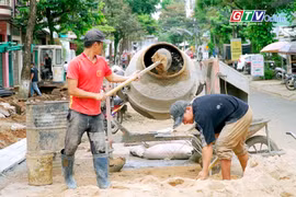 Thi công ì ạch khiến một số tuyến đường ở Pleiku ngổn ngang