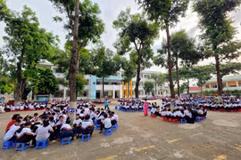 Hơn 1.200 học sinh Trường Tiểu học Võ Thị Sáu tham gia Ngày sách gắn với tuyên truyền bảo vệ trẻ em