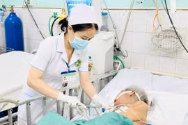 Điều dưỡng viên Nguyễn Công Thành: Ứng xử hay, tay nghề giỏi