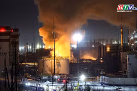 Tin thế giới ngày 23-12: Ukraine mở đợt tập kích trúng kho dầu, máy bay chiến đấu và tàu quân sự của Nga