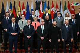 NATO họp khẩn tại Brussels: Mỹ thúc đồng minh “mở hầu bao” viện trợ Ukraine