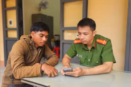 Tố giác tội phạm qua mạng xã hội: mô hình sáng tạo của Công an xã Glar 