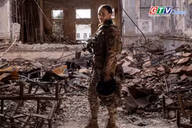Tin thế giới ngày 1-7: Phụ nữ Ukraine ra trận: Bước ngoặt trên chiến trường và trong xã hội