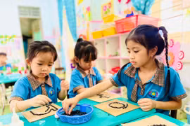 Chung tay giữ an toàn cho trẻ trong dịp hè