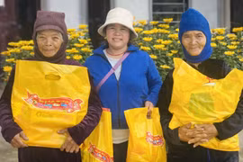 Xã Ya Hội trao quà Tết cho 375 thân nhân người có công, đối tượng bảo trợ xã hội