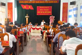 Hội nghị lần thứ 20 Ban Chấp hành Đảng bộ huyện Đak Pơ khóa XVII (mở rộng). Ảnh: Ngọc Dũng