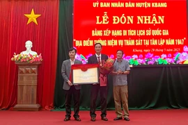 Kbang đón nhận bằng xếp hạng di tích lịch sử cấp quốc gia. Ảnh: Ngọc Minh