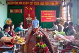 Đak Pơ bổ nhiệm 6 Phó Hiệu trưởng trường Tiểu học và THCS. Ảnh: Thanh Dũng