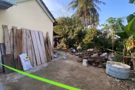 Lực lượng chức năng phong tỏa hiện trường vụ nổ khiến 2 người phụ nữ thương vong tại xã Phù Mỹ Bắc (Gia Lai) chiều 10-1.