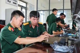 Quân đoàn 34 tập huấn nghiệp vụ sửa chữa thiết bị thông tin
