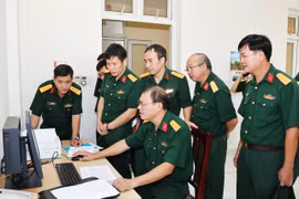 Bộ Quốc phòng kiểm tra công tác số hóa hồ sơ tại Quân đoàn 34