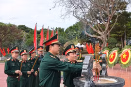 Quân đoàn 34 hoàn thành việc tu sửa đài tưởng niệm các anh hùng liệt sĩ