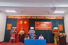 Trung đoàn Thông tin 29 kết nghĩa với xã Ia Băng và Bàu Cạn