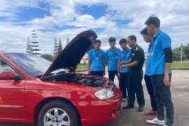 Người lái xe nhiều năm liền là chiến sĩ thi đua