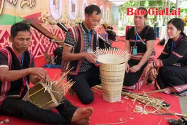 Nghề truyền thống đồng hành cùng du lịch Gia Lai