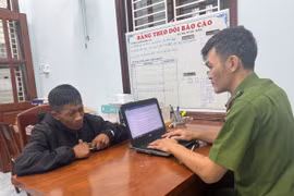 Điều tra vụ đối tượng dùng dao tấn công nạn nhân, cướp tài sản rồi lên núi lẩn trốn