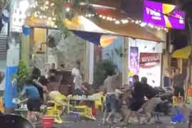 Điều tra vụ nhóm thanh niên hỗn chiến tại quán nhậu trên đường Diên Hồng