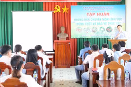 Hội nghị tập huấn chuyên môn do Chi cục Trồng trọt-Bảo vệ thực vật (Sở Nông nghiệp và Môi trường) tổ chức vào ngày 12-9