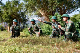 Lực lượng vũ trang tỉnh sẵn sàng chiến đấu bảo vệ an toàn cuộc bầu cử.