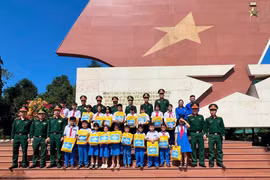 Tuổi trẻ lực lượng vũ trang Gia Lai tổ chức hành trình về nguồn.