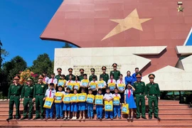 Tuổi trẻ lực lượng vũ trang Gia Lai tổ chức hành trình về nguồn.