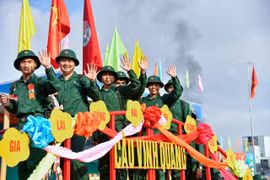 Không khí náo nức và trang trọng tại Lễ giao nhận quân năm 2026 trên địa bàn tỉnh Gia Lai vào sáng 4-3, ghi nhận gần 5.700 thanh niên ưu tú từ các phường, xã hăng hái lên đường nhập ngũ thực hiện nhiệm vụ bảo vệ Tổ quốc.