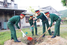 Lữ đoàn 573 phát động phong trào “Tết trồng cây đời đời nhớ ơn Bác Hồ”