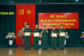 Sư đoàn 31 tổ chức Hội thi trợ lý, thủ kho quân khí giỏi, nhà kho quân khí tốt. 