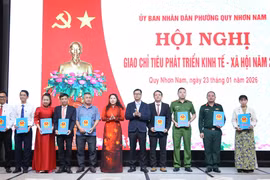 UBND phường Quy Nhơn Nam tổ chức hội nghị giao chỉ tiêu phát triển kinh tế - xã hội năm 2026 với mục tiêu phấn đấu đạt mức tăng trưởng kinh tế 11,51% vào chiều ngày 23-1