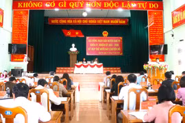 Hội đồng nhân dân huyện Đak Pơ tổ chức kỳ họp thứ 17 (chuyên đề)