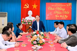 Bí thư Tỉnh ủy Thái Đại Ngọc thăm, chúc Tết Báo và phát thanh, truyền hình Gia Lai