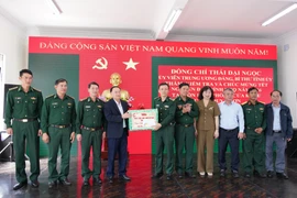 Bí thư Tỉnh ủy Thái Đại Ngọc thăm, chúc Tết các đơn vị lực lượng vũ trang