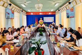 Quang cảnh hội thảo “Xây dựng và thực hành chuẩn mực đạo đức cách mạng trong thời kỳ mới-Giải pháp “gốc rễ” xây dựng Đảng trong sạch, vững mạnh”.