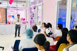 Bệnh viện Nhi tỉnh Gia Lai gặp mặt 75 gia đình có trẻ sinh non