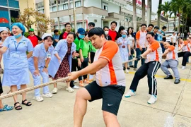 Bệnh viện Đa khoa Gia Lai hội thao chào mừng Ngày Thầy thuốc Việt Nam