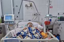 Bệnh viện Quân y 211 hỗ trợ 90 triệu đồng giúp bệnh nhân nghèo