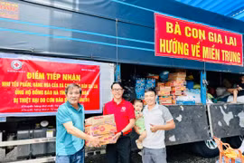 Người dân Gia Lai chung tay hỗ trợ đồng bào vùng lũ